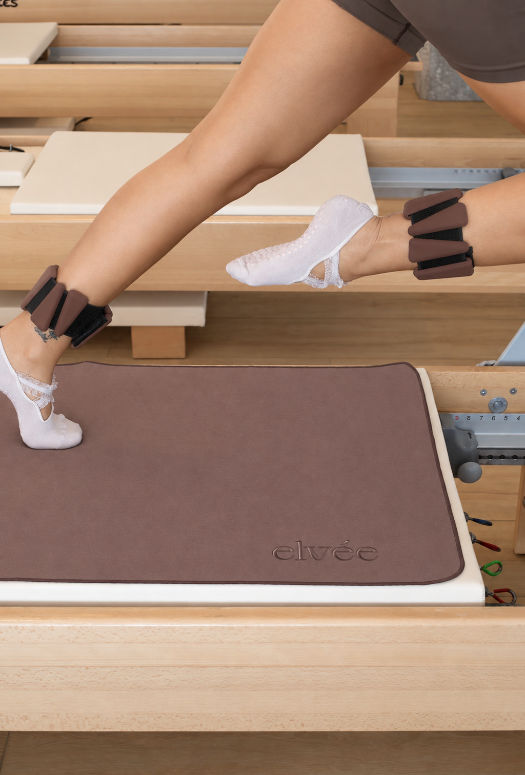 Reformer Grip Towel - Chocolate Brown