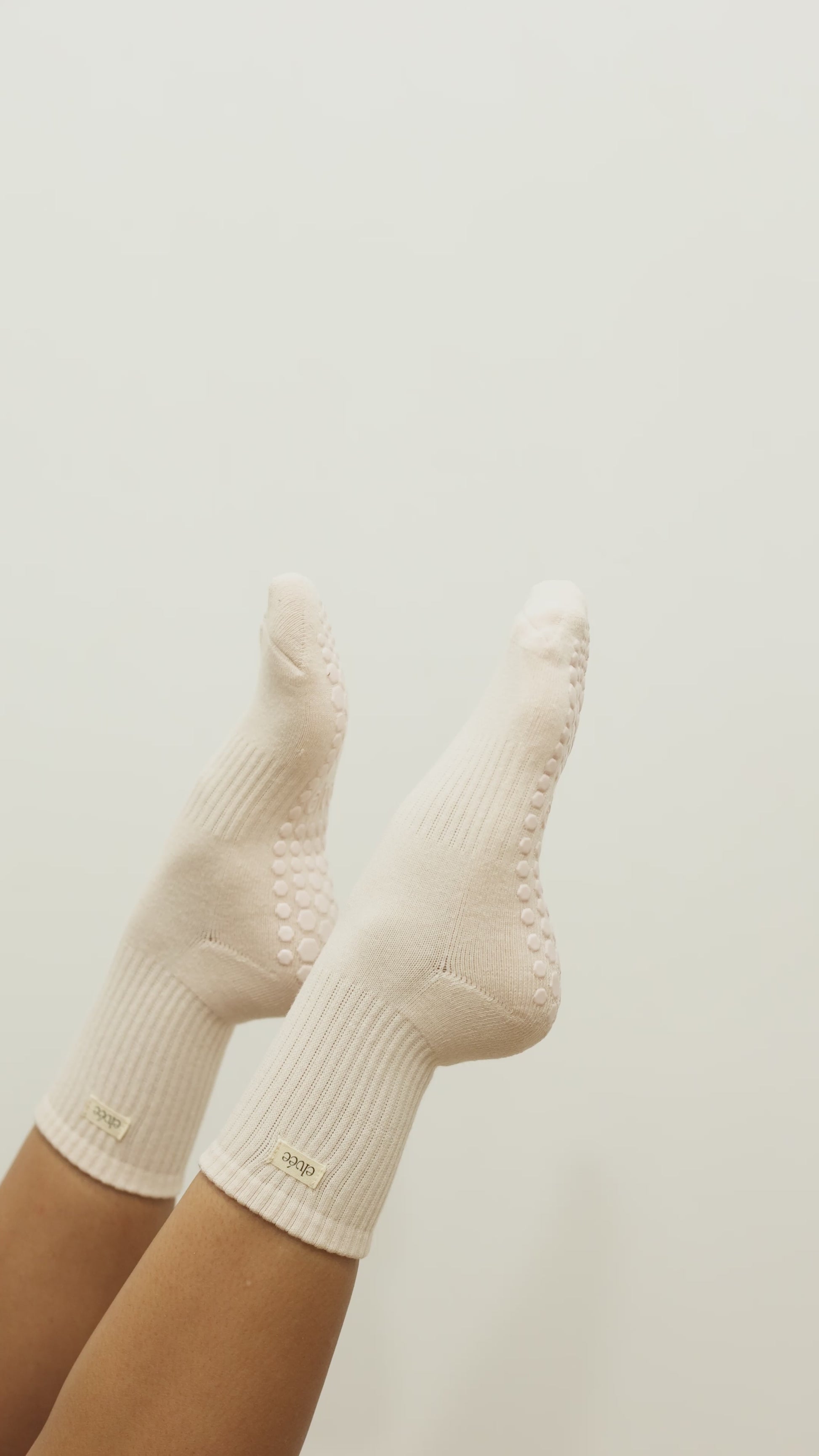 Crew Grip Socks — Label Beige